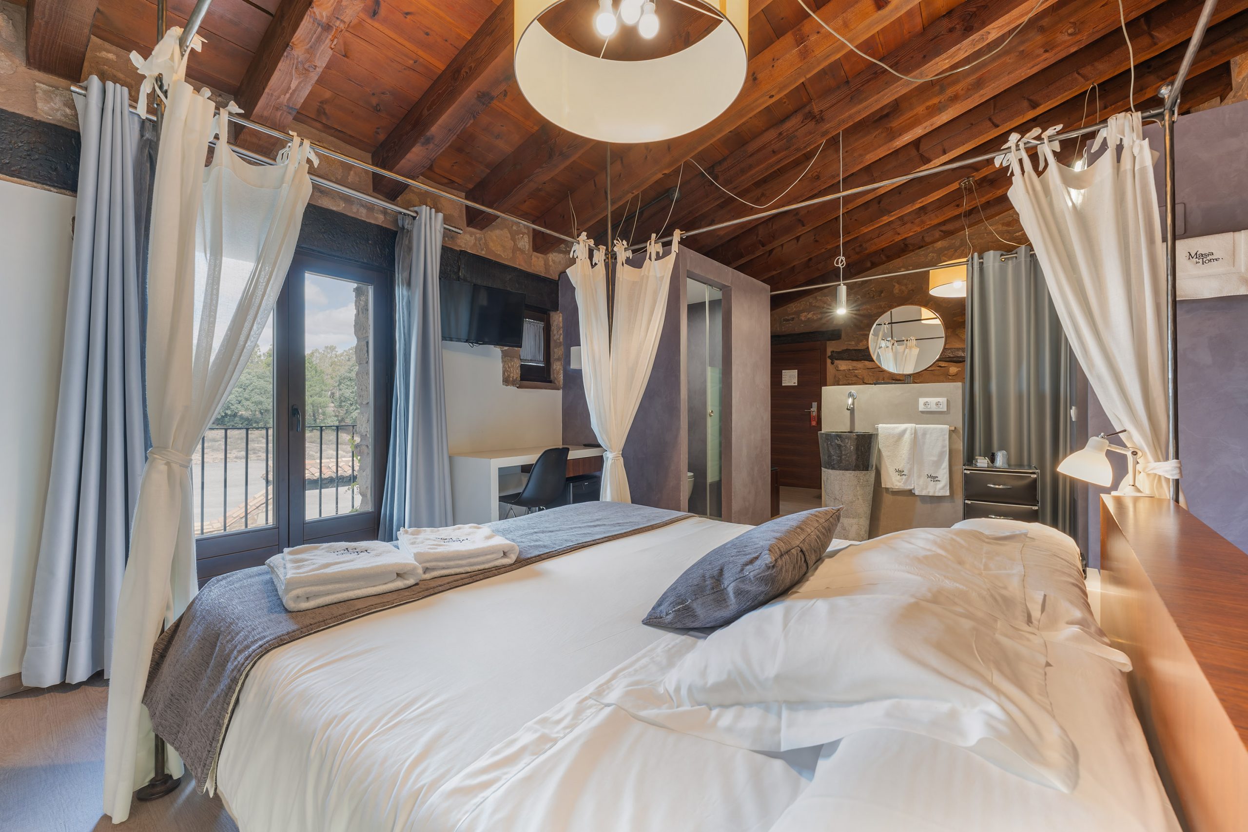 Masía la Torre - foto habitación