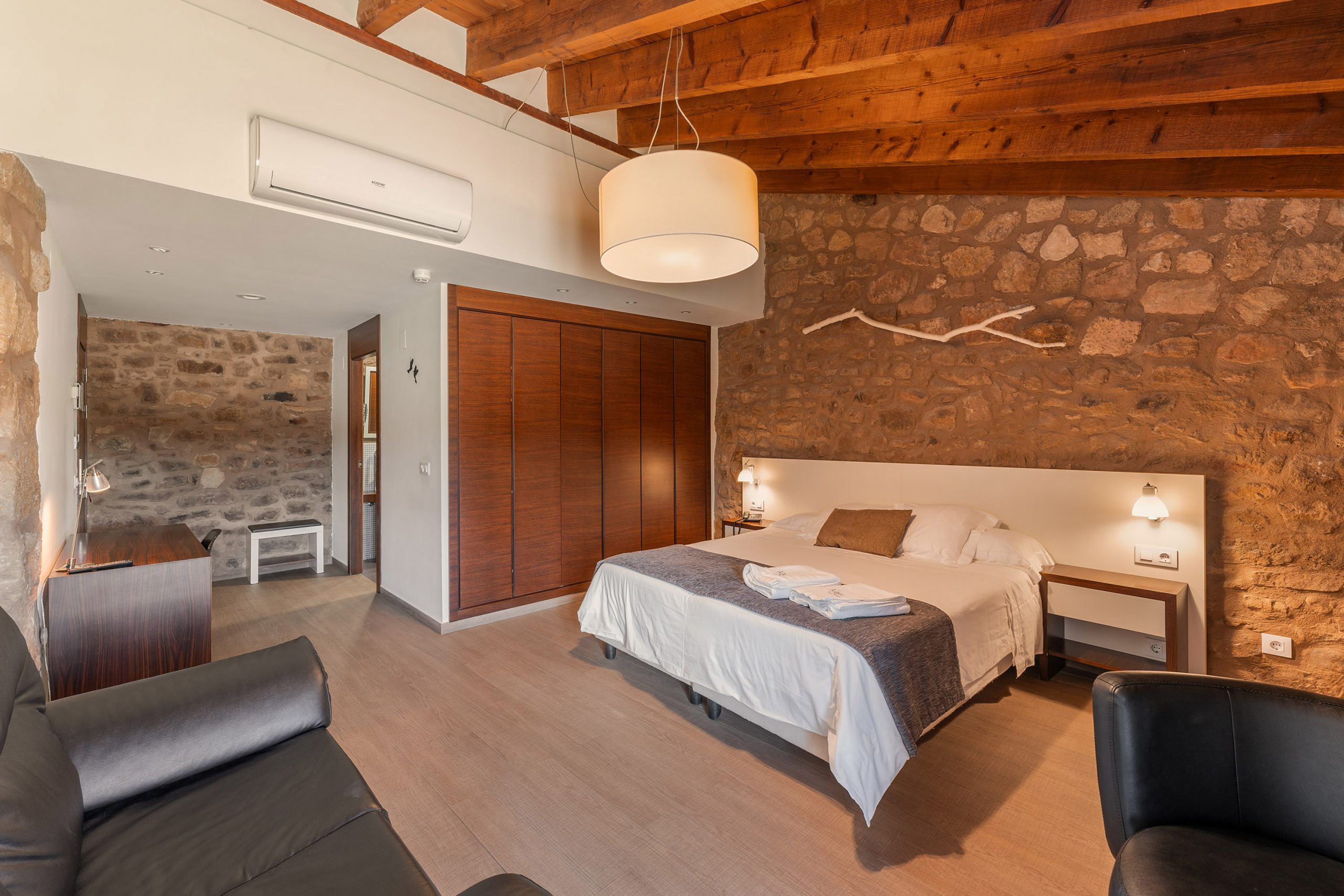 Masía la Torre - foto habitación